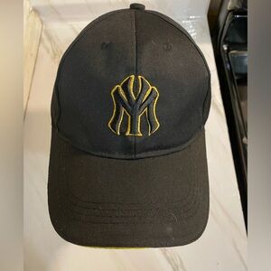 2000s New York Yankees Yellow/black cap #y2k #sports